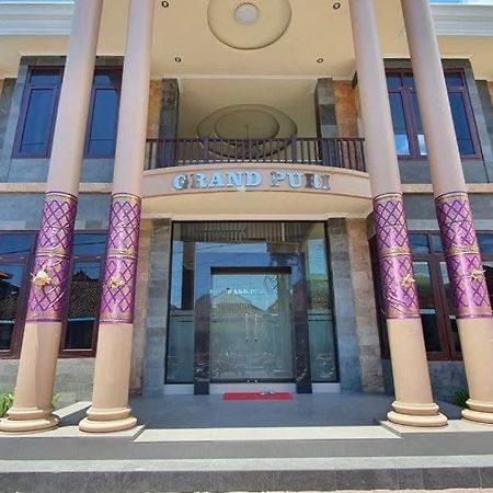 Grand Puri Hotel Batununggul エクステリア 写真