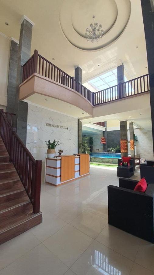 Grand Puri Hotel Batununggul エクステリア 写真